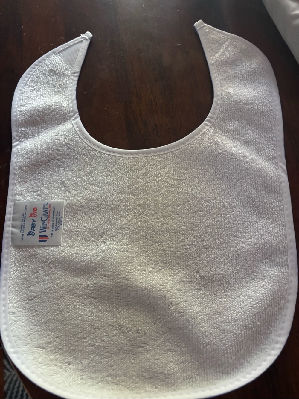 Wincraft White Baby Bib with Brand Logo - Picture 2 of 3